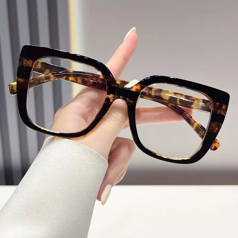 (New) Butterfly/ Cat Eye Shaped Glasses