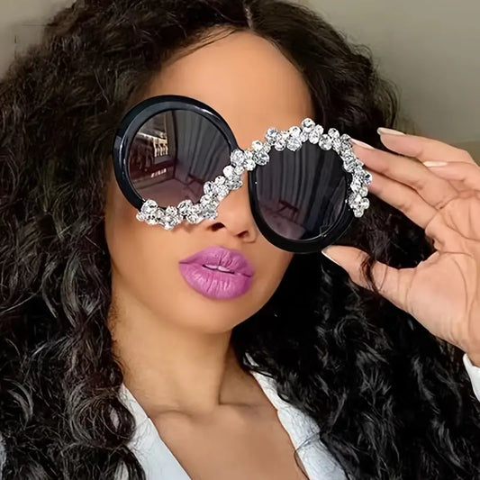 Oversized Round Frame Sunglasses Women Rhinestone Cat Eye Sunglasses Vintage Female Sparkling Party Sunglasses Eyewear (Free Glasses Case)