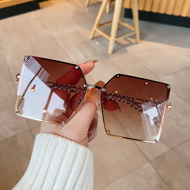 Hollow Out Temple Vintage Ladies Stylish Design Oversized Rectangle Sunglasses For Women Luxury Sunglasses Sun Protection Tinted Lenses